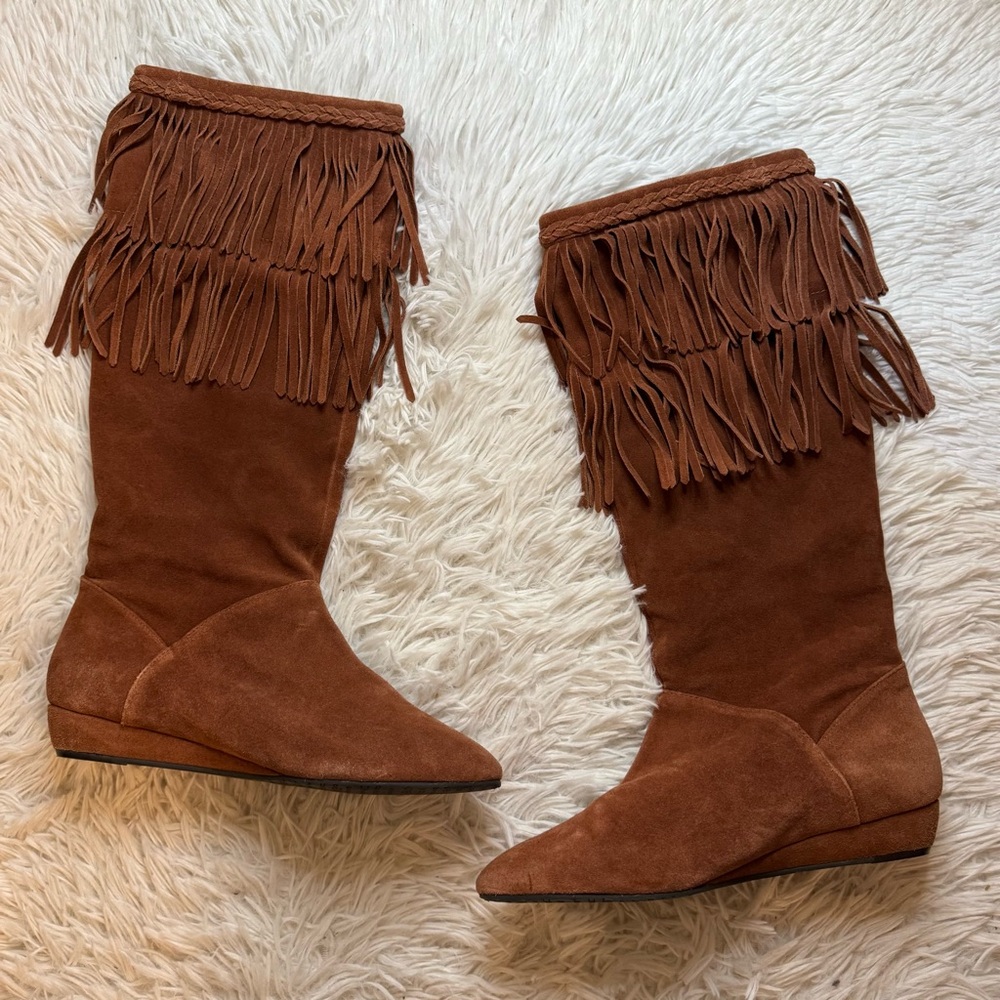 Gianni Bini Boots Size 8.5 M brown fringe 
Suede western boho